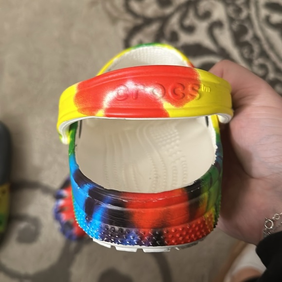 Tie dye crocs - Picture 3 of 4